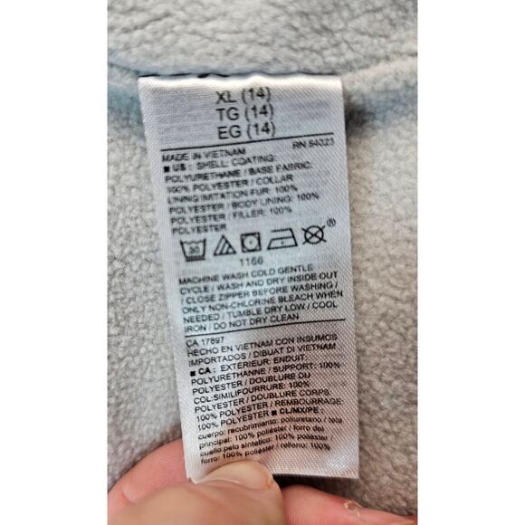 Metallic silver shiny girls XL (16) Puffer jacket vest holiday warm Christmas - Picture 4 of 10